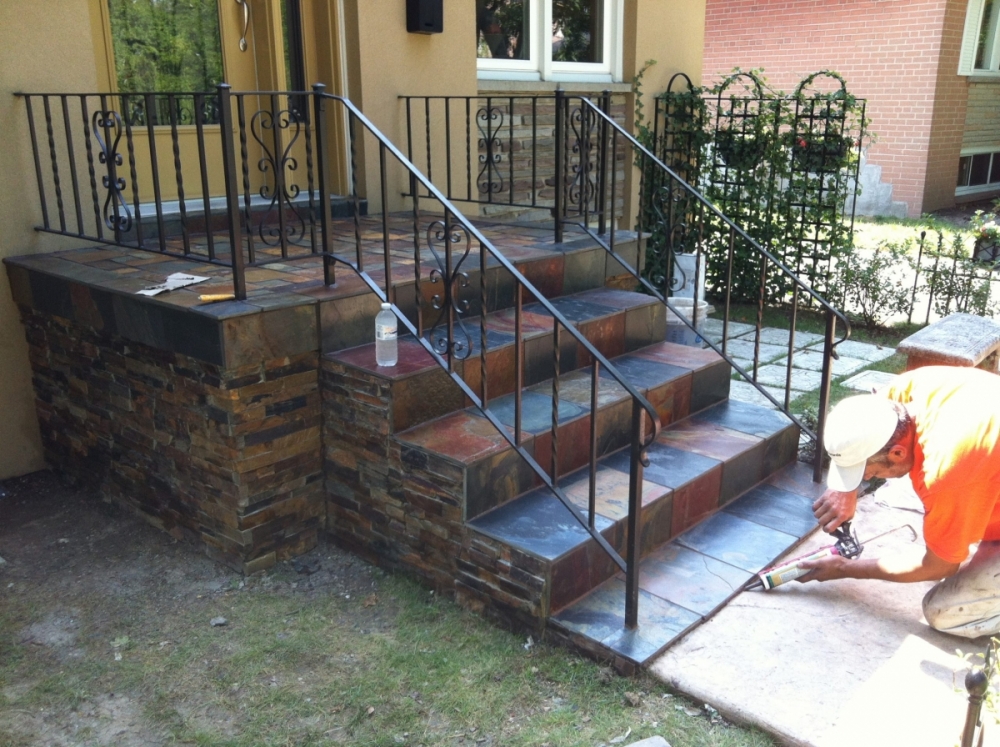 Outback Brown Ledgestone Erthcoverings Exterior Install
